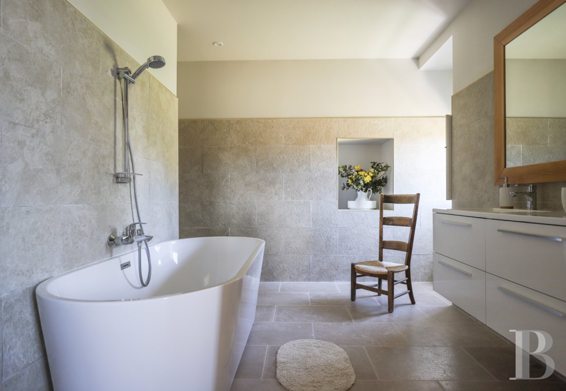 A well preserved and fully restored family chateau in Castanet, Tarn-et-Garonne - photo  n°30